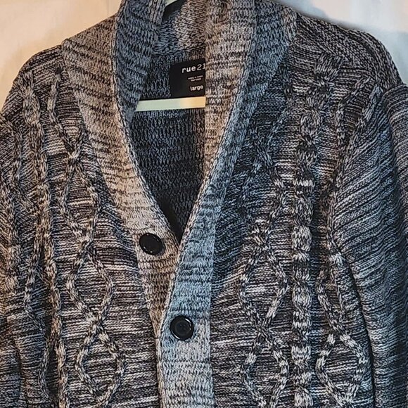 Rue21 Grey Black Heather Thick Woven Cable Knit Big Button Detail LS Cardigan L - Picture 2 of 16